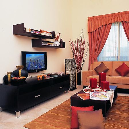 Al Raya Hotel Apartments Дубай Екстериор снимка