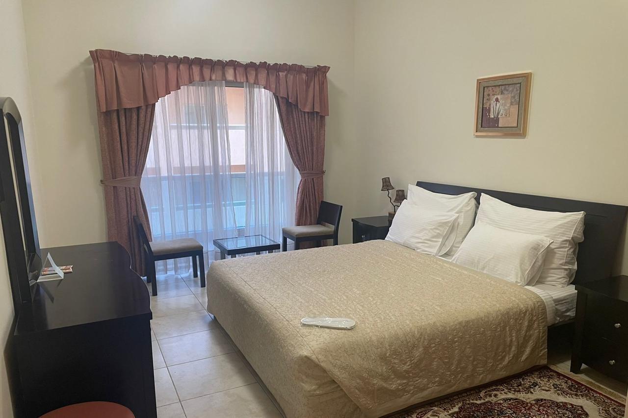 Al Raya Hotel Apartments Дубай Екстериор снимка