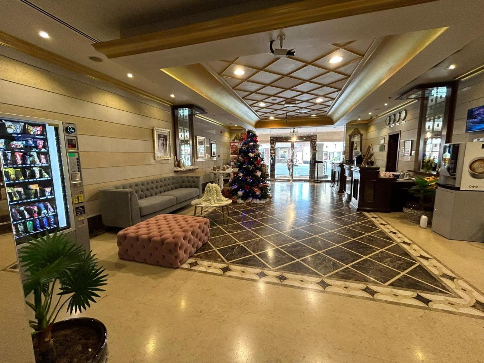 Al Raya Hotel Apartments Дубай Екстериор снимка