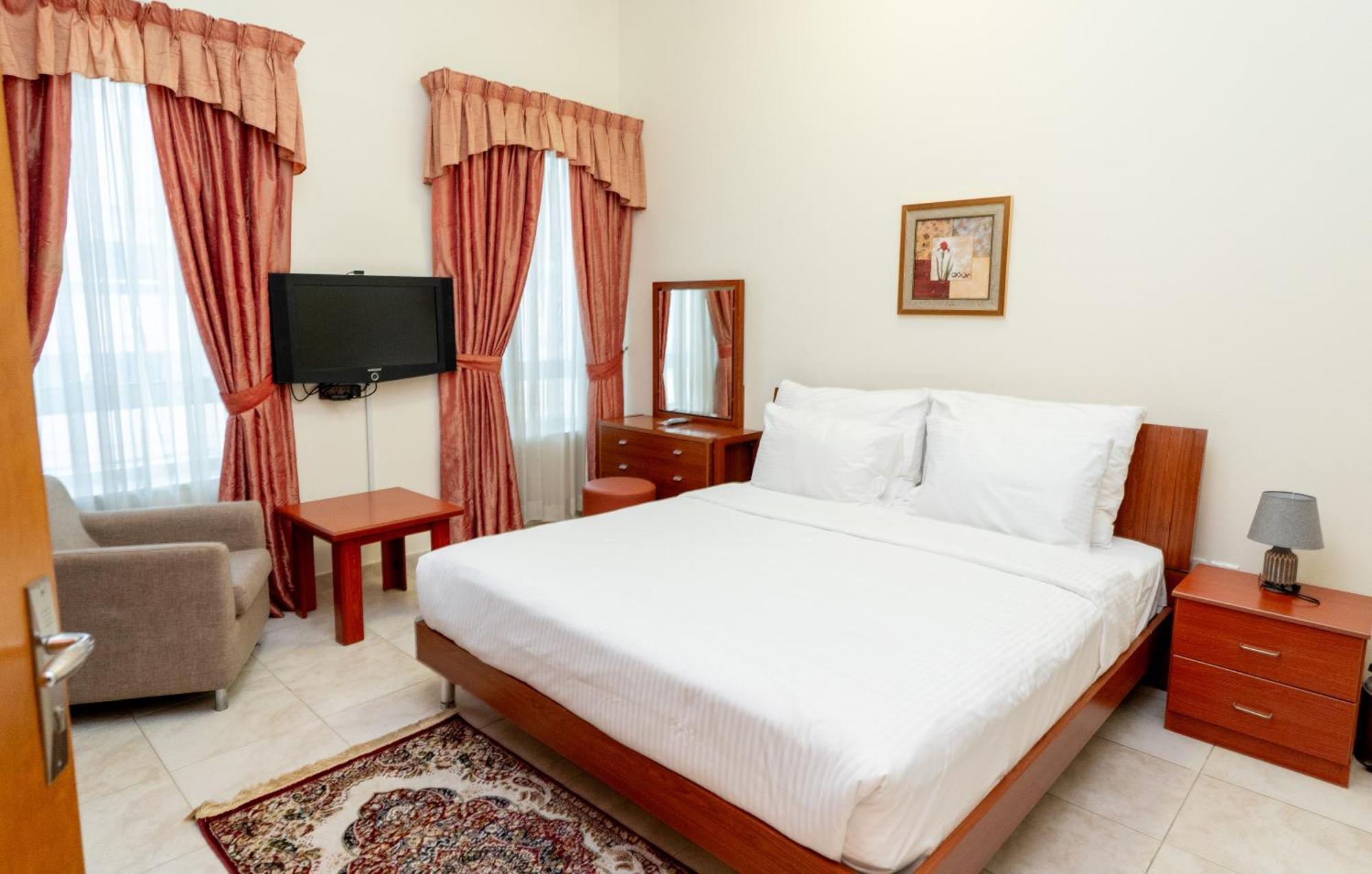 Al Raya Hotel Apartments Дубай Екстериор снимка