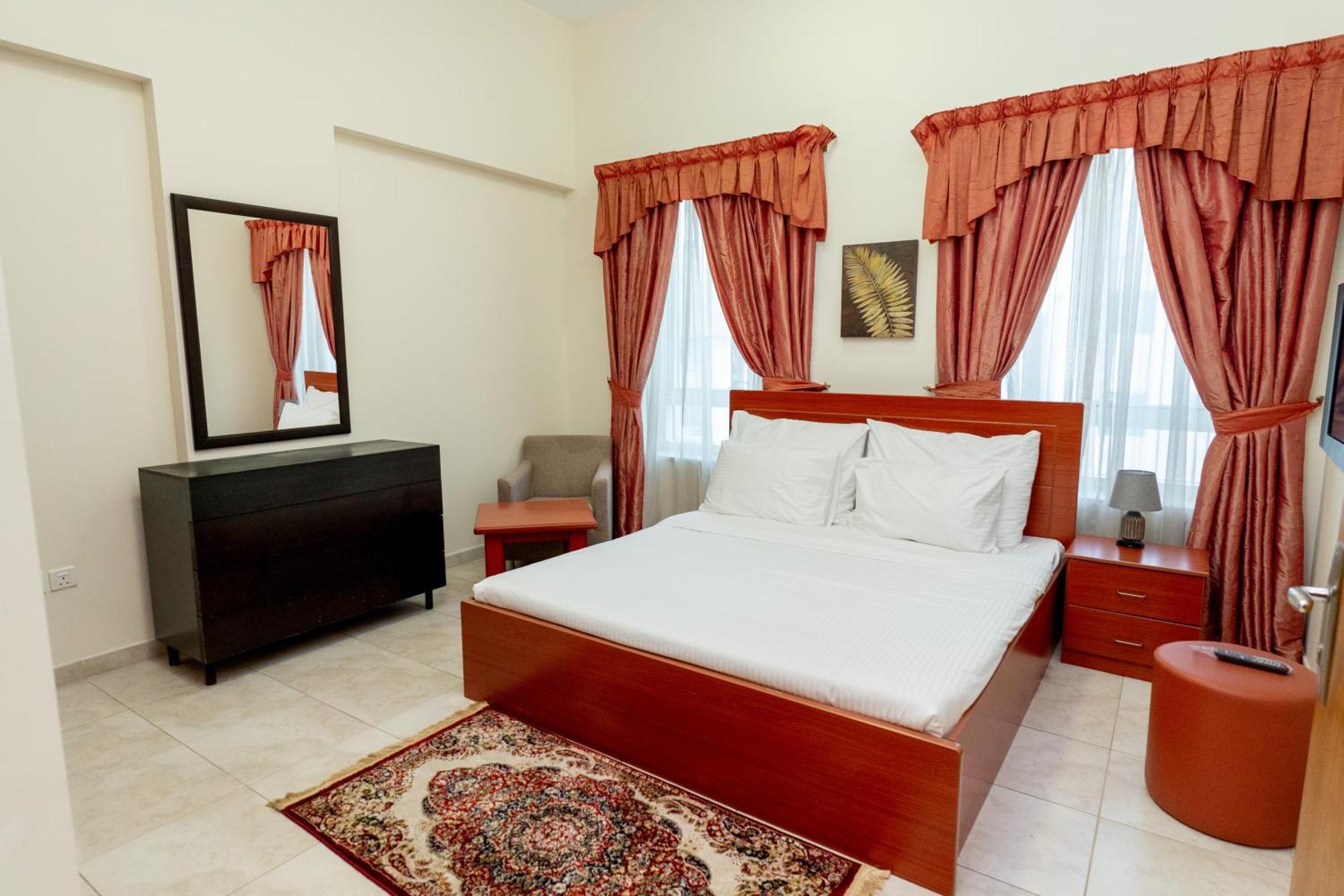 Al Raya Hotel Apartments Дубай Екстериор снимка
