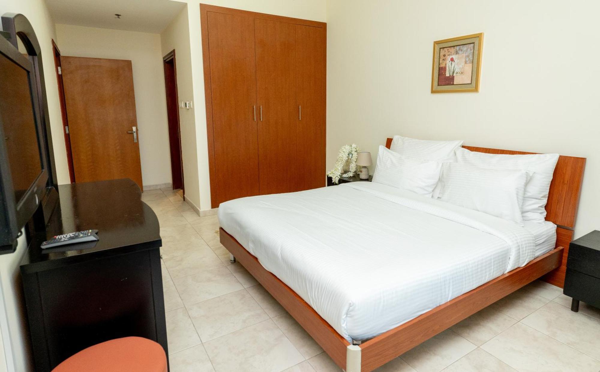 Al Raya Hotel Apartments Дубай Екстериор снимка