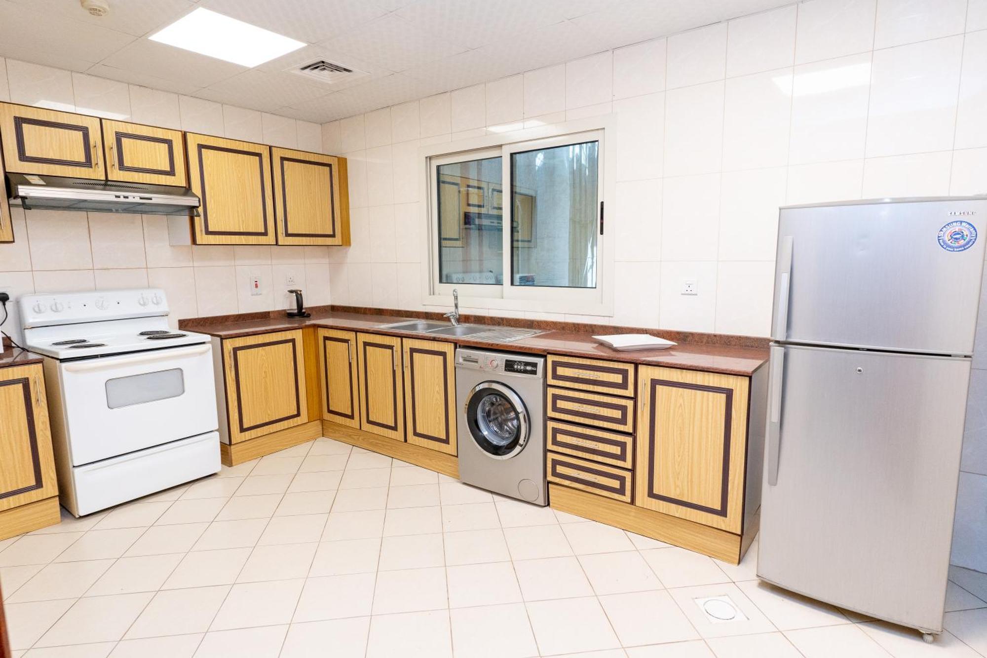 Al Raya Hotel Apartments Дубай Екстериор снимка