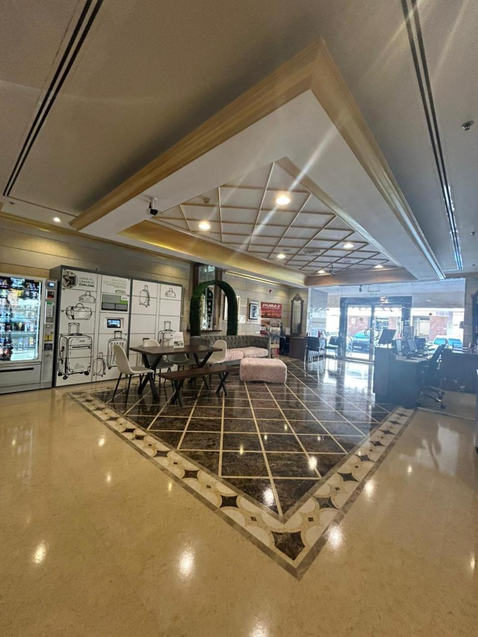 Al Raya Hotel Apartments Дубай Екстериор снимка
